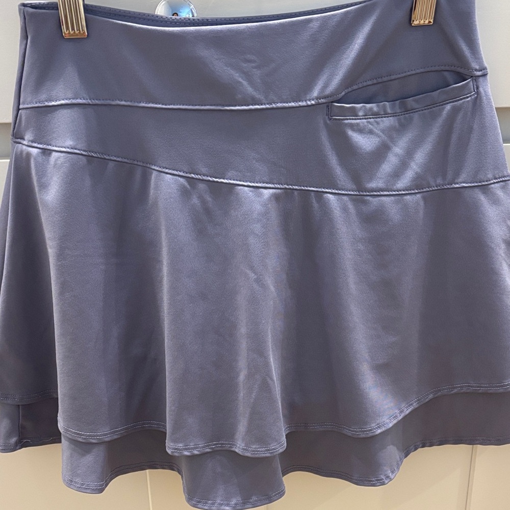 Gray and White Patterned Sleeveless Top and Skirt Set - Picture 6 of 7